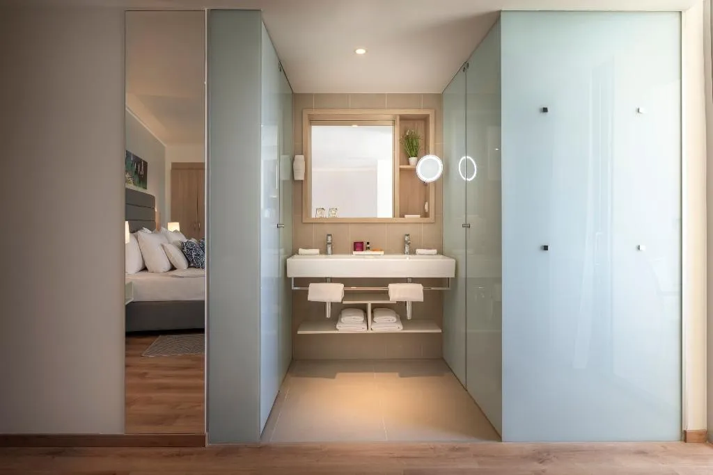 FAMILY ROOM WITH BALCONY Room, Valamar Parentino Hotel, Istria