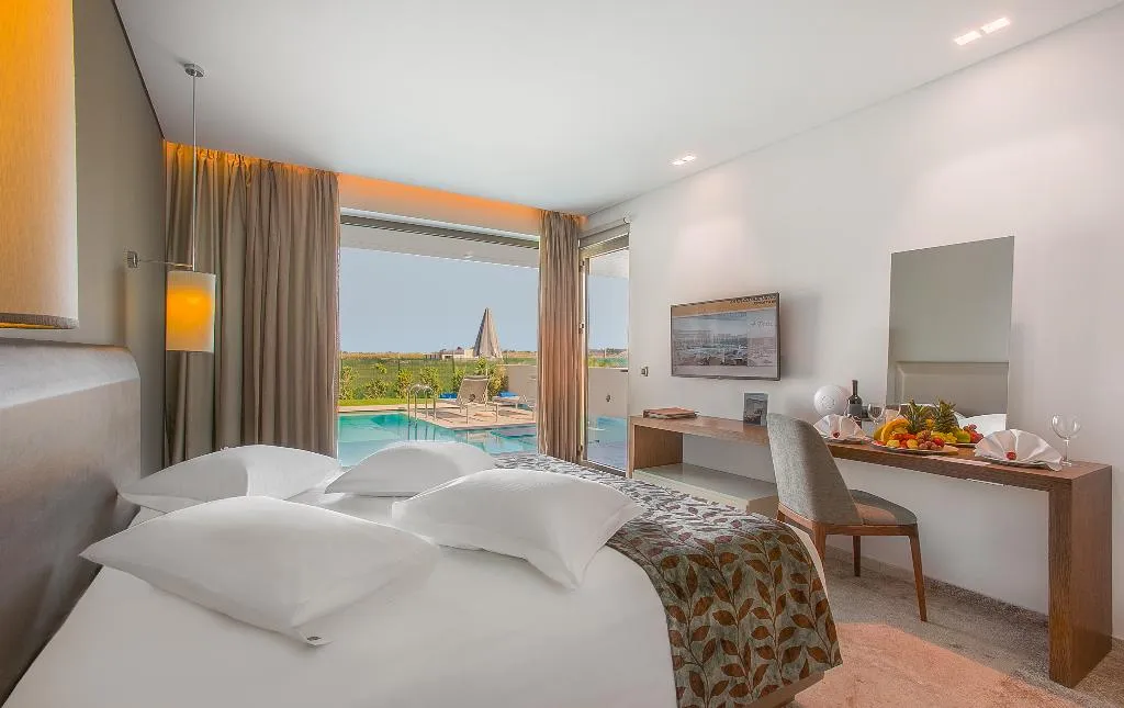 SUITE WITH PRIVATE POOL Room, Astir Odysseus Kos Resort & Spa, Kos