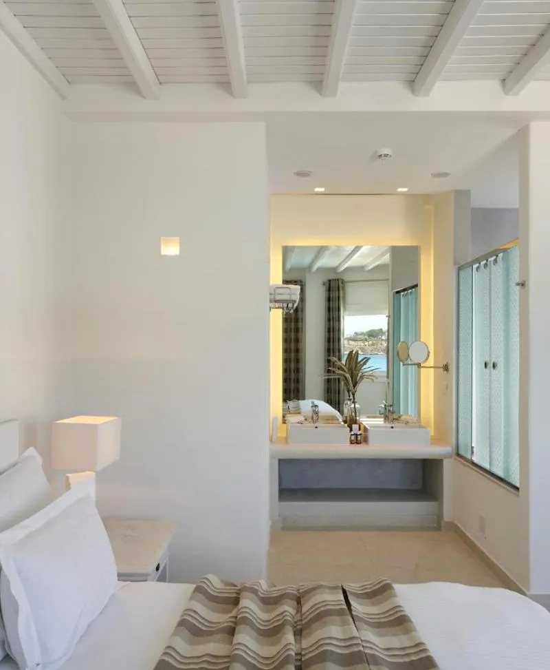 JUNIOR SUITE STANDARD Room, Petinos Beach, Mykonos