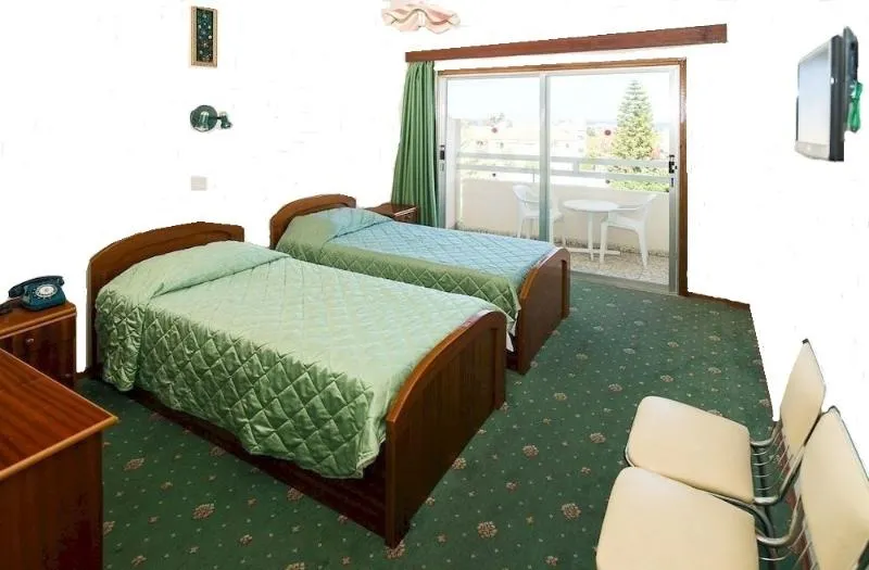 Room, Marion, Cyprus