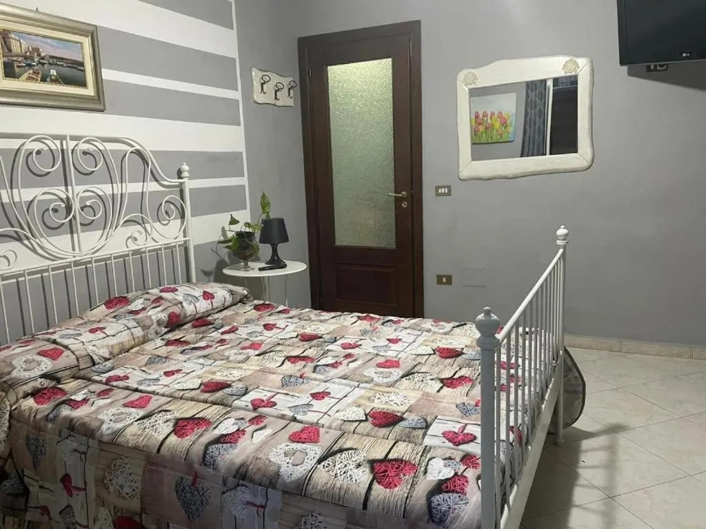 APARTMENT CITY VIEW ONE BEDROOM Room, Iris, Naples