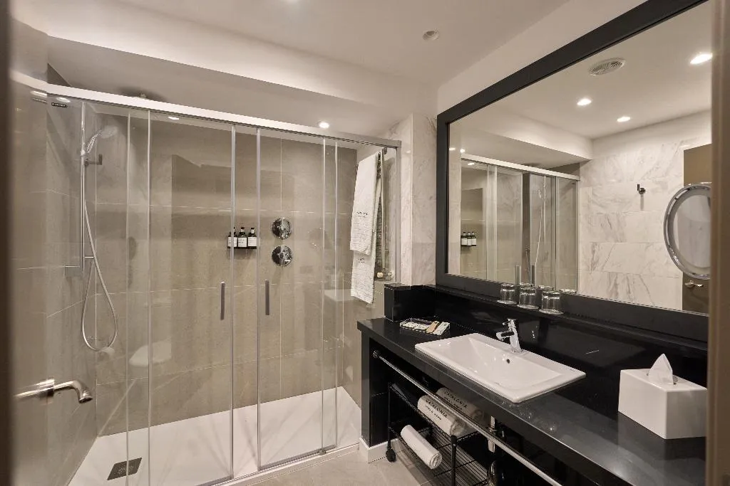 DOUBLE SINGLE USE PREMIUM Room, Catalonia Port, Barcelona