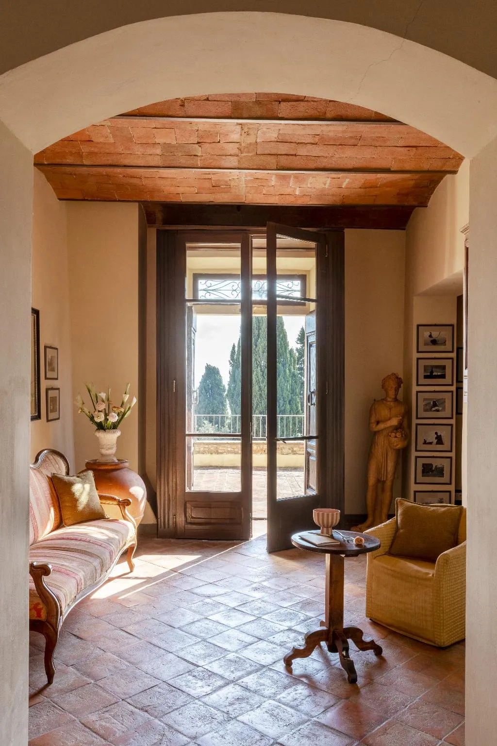 Lobby, Villa San Filippo, Florence