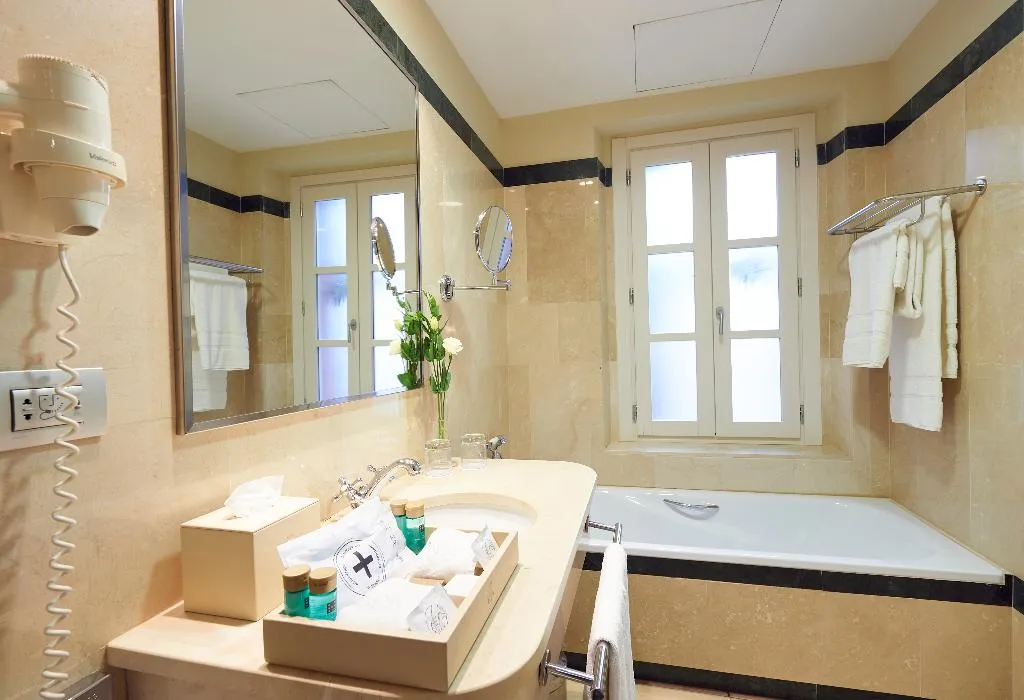 DOUBLE SINGLE USE STANDARD Room, Las Casas de El Arenal, Seville