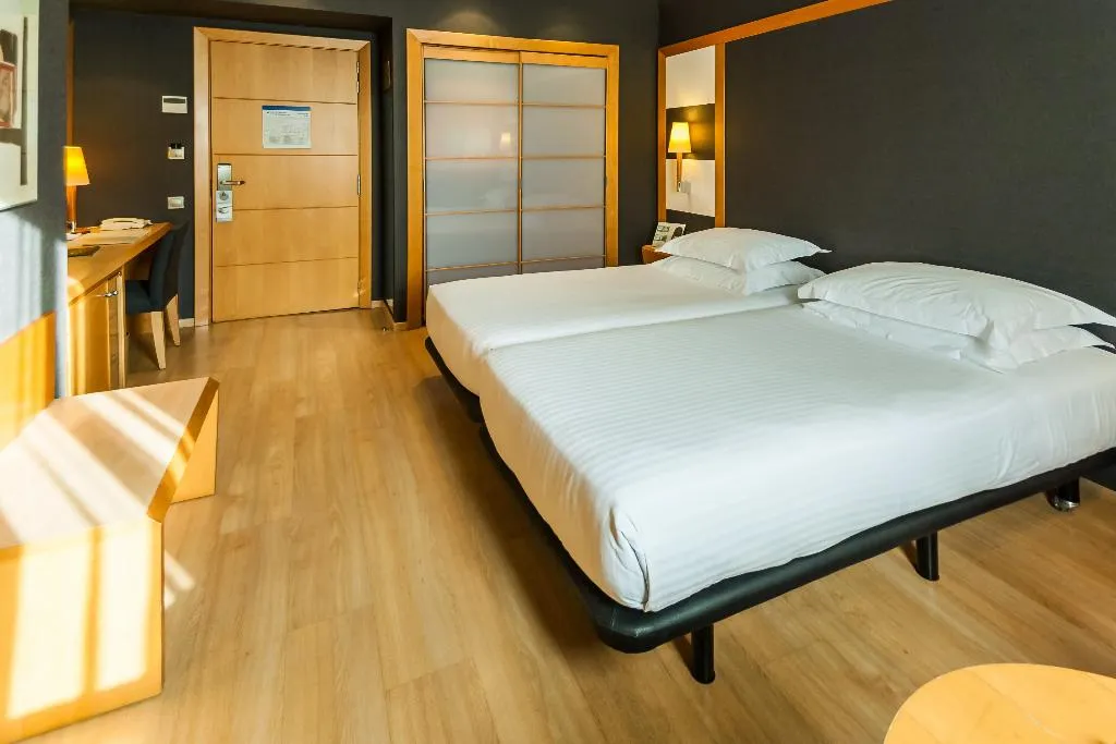 DOUBLE SUPERIOR Room, Barcelona Universal, Barcelona