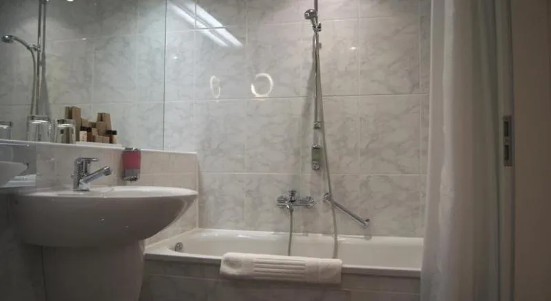 DOUBLE BUSINESS Room, Hotel Roma, Riga