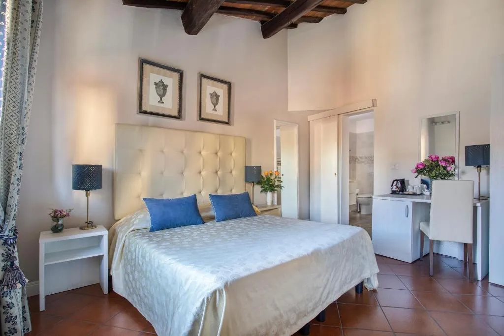 General view, Giuliani Home, Florence