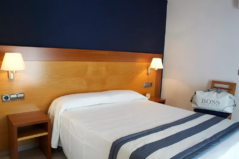 SINGLE STANDARD Room, Els Pins, Costa Brava