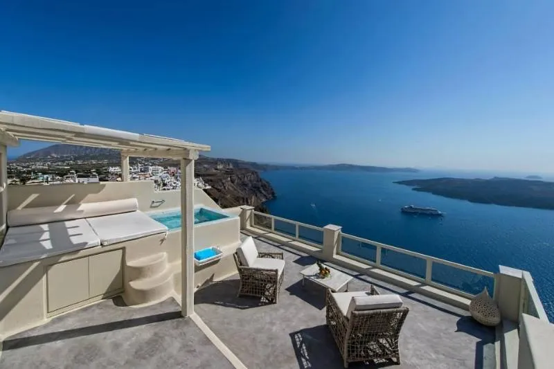 SUITE OCEAN VIEW HONEYMOON Room, Caldera Cliff Illusion Suites, Santorini