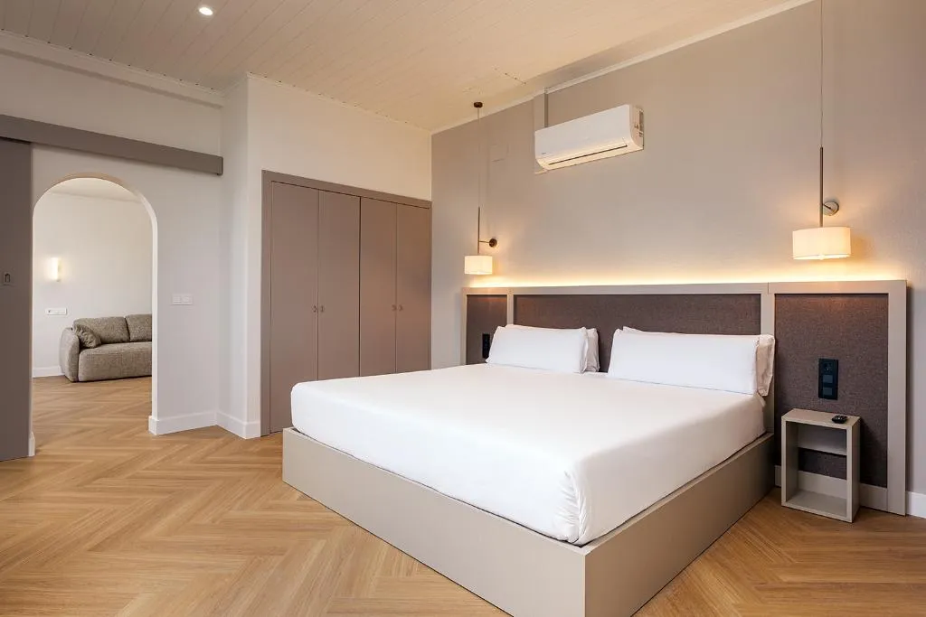 SUITE STANDARD Room, B&B HOTEL Sado Setúbal, Lisbon