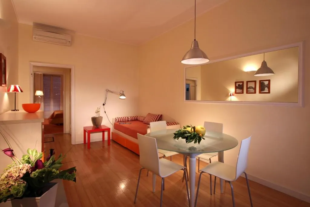 APARTMENT SUPERIOR Room, Residence Pian della Nave, Milan