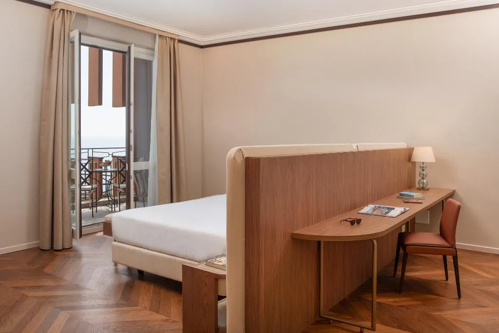 JUNIOR SUITE WITH VIEWS Room, UNA HOTELS Capotaormina, Taormina