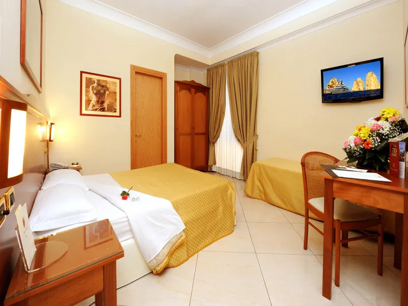 TRIPLE STANDARD Room, Buono, Naples