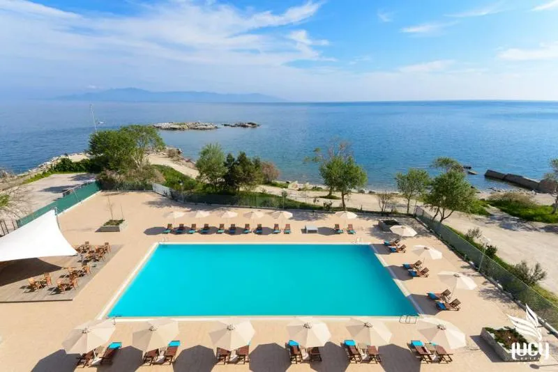 Pool, Lucy, Thessaloniki