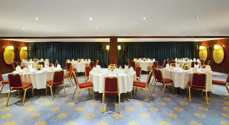 Restaurant, Golden Tulip Sharjah, Dubai