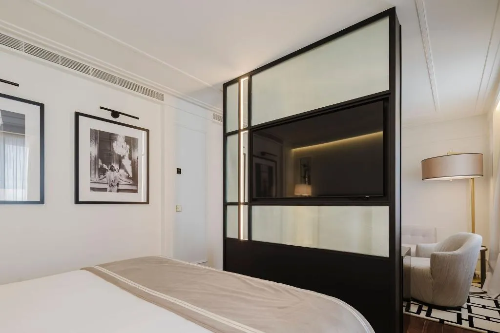JUNIOR SUITE STANDARD Room, Lisbon Chiado Hotel & Spa, Lisbon