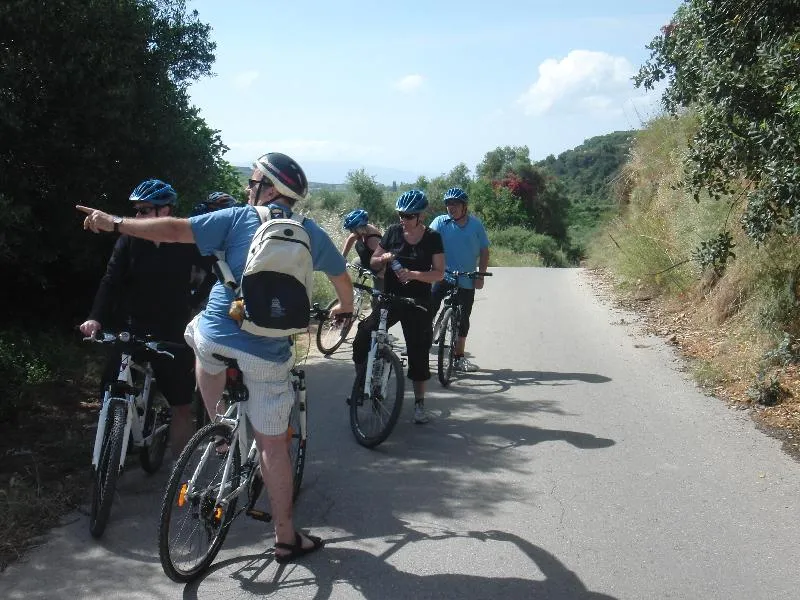 Sports and Entertainment, Proimos Maisonnettes, Crete