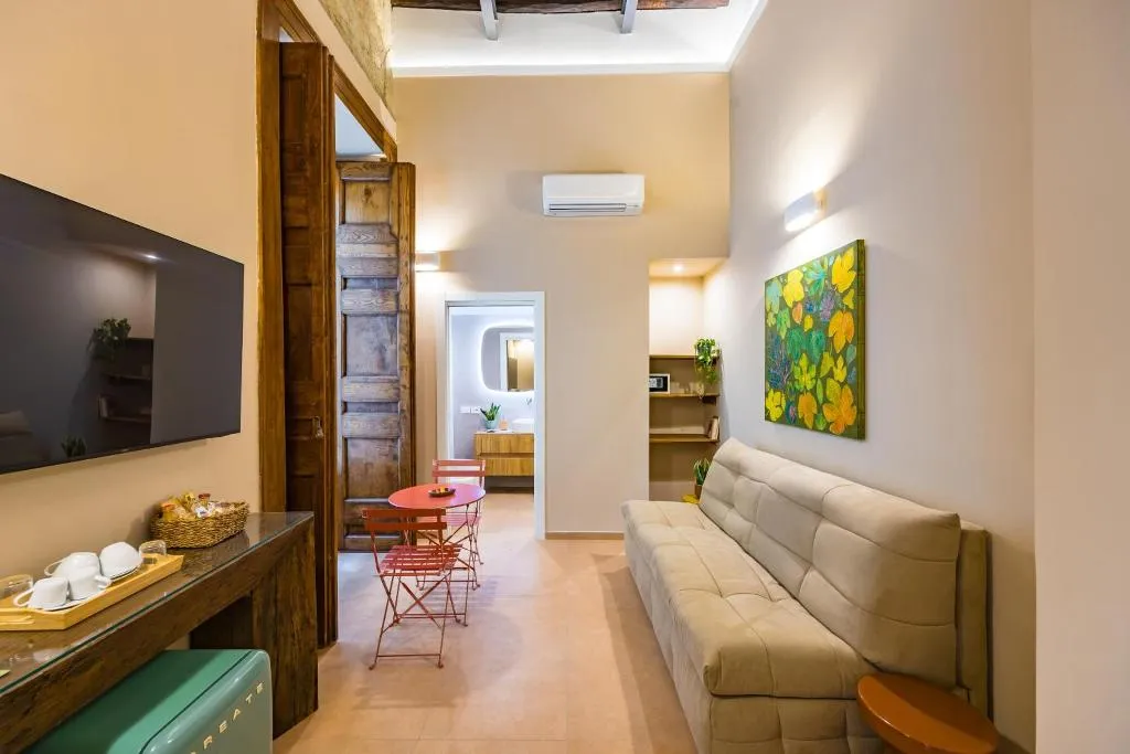QUADRUPLE STANDARD Room, Borgo Vergini Garden, Naples