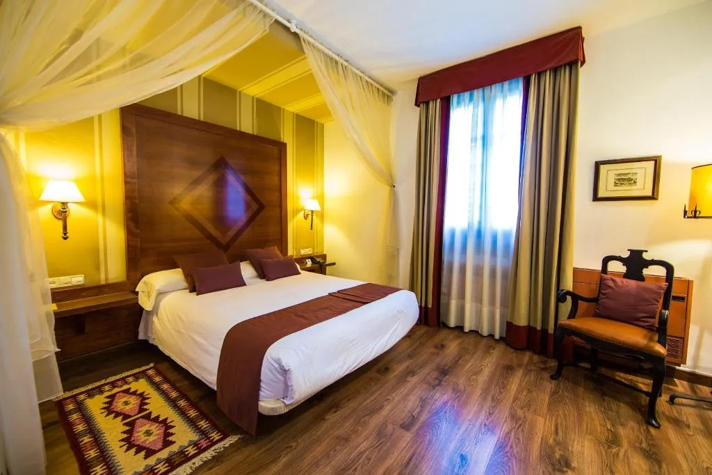DOUBLE STANDARD Room, Hacienda del Cardenal, Madrid