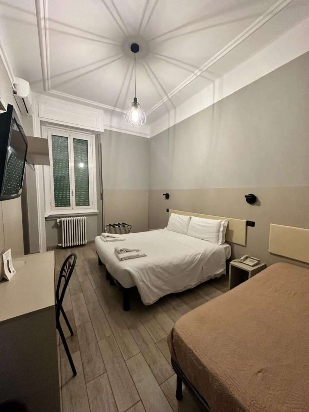 TRIPLE STANDARD Room, Hotel Bogart, Milan