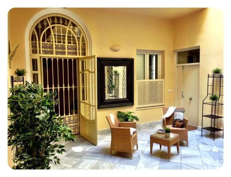Lobby, Life Apartments San Vicente, Seville