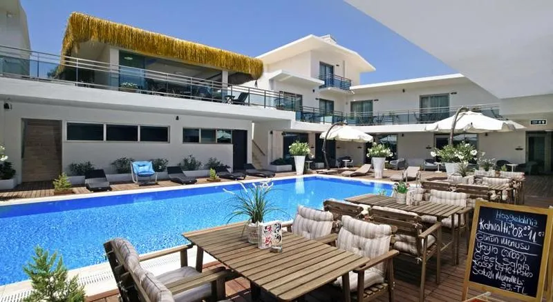 Terrace, Best Western Plus Cesme Hotel, Izmir
