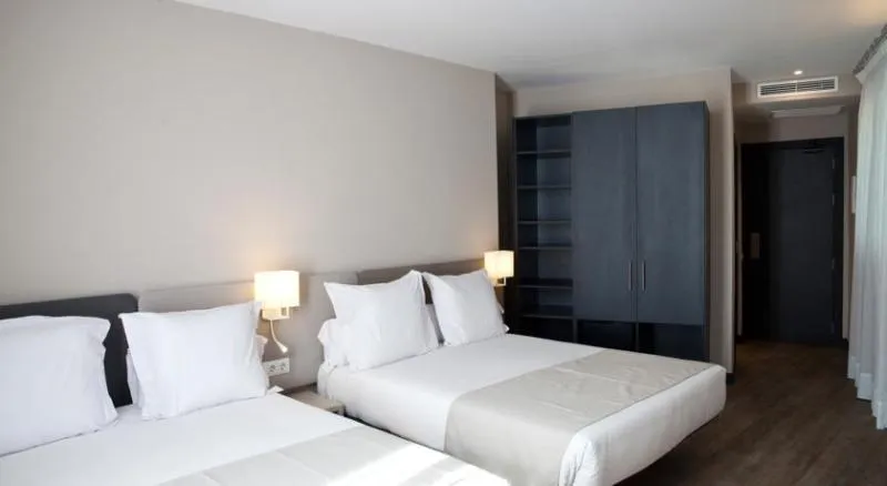 FAMILY ROOM WITH BALCONY Room, May Ramblas Hotel, Barcelona