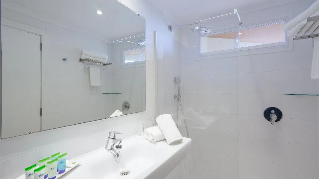 Double or Twin STANDARD Room, THB Maria Isabel, Majorca