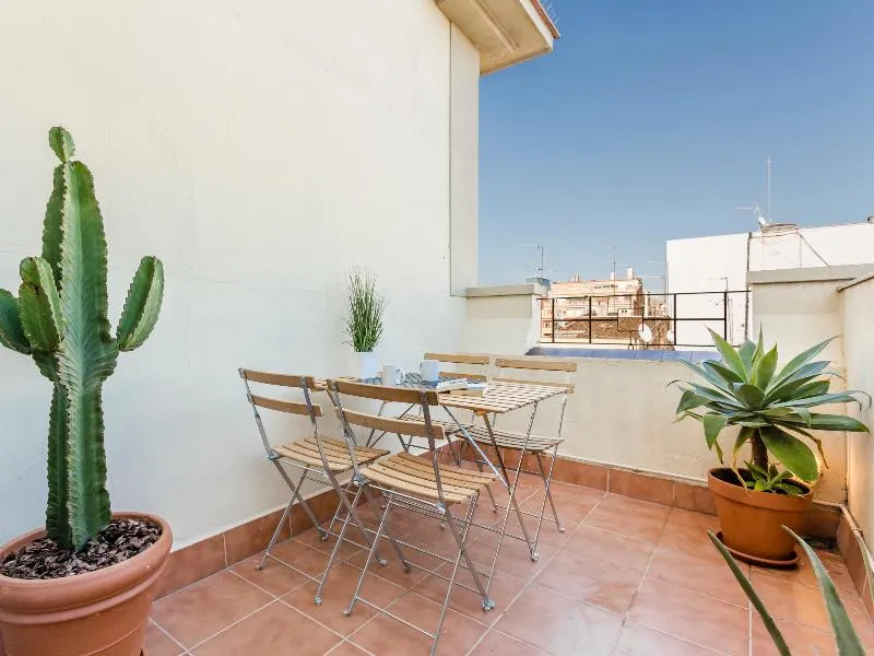 APARTMENT ONE BEDROOM WITH TERRACE Room, Urban District, Barcelona
