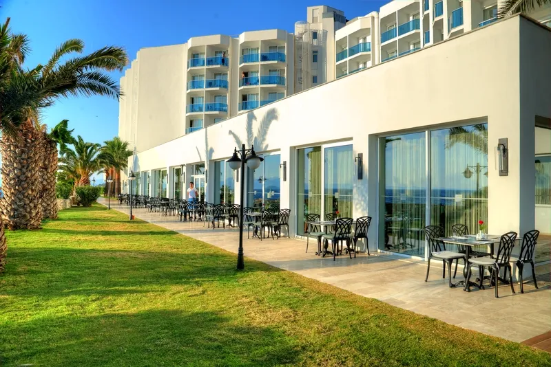 Terrace, Le Bleu Hotel & Resort, Izmir