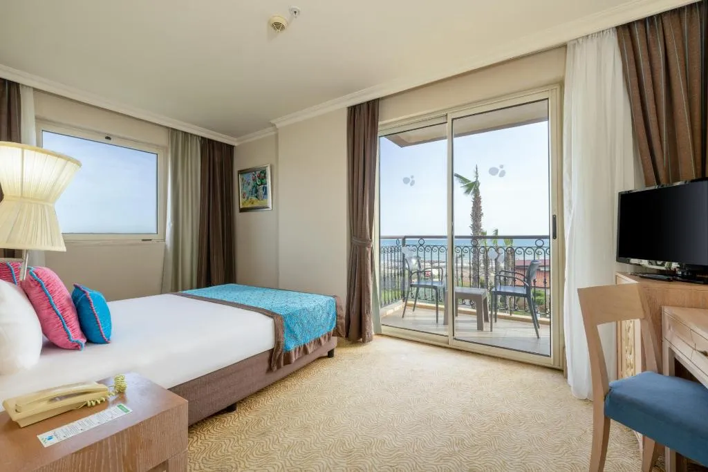 Room, Crystal Family Comfort Collection, Antalya