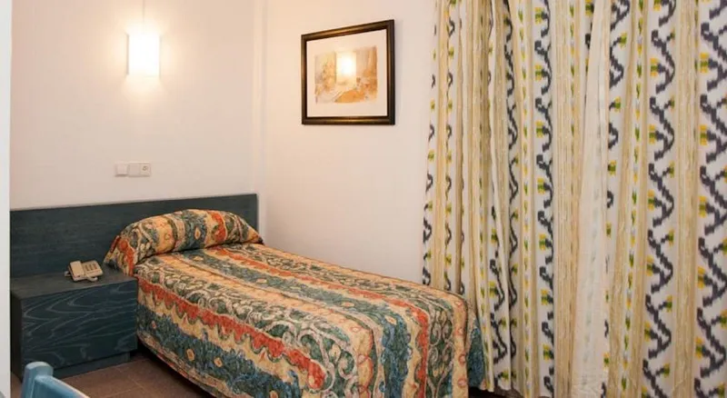 SINGLE STANDARD Room, Kilimanjaro, Majorca