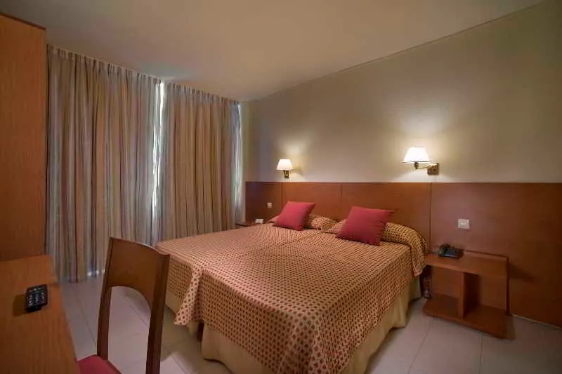 Room, Mediterraneo, Costa Brava