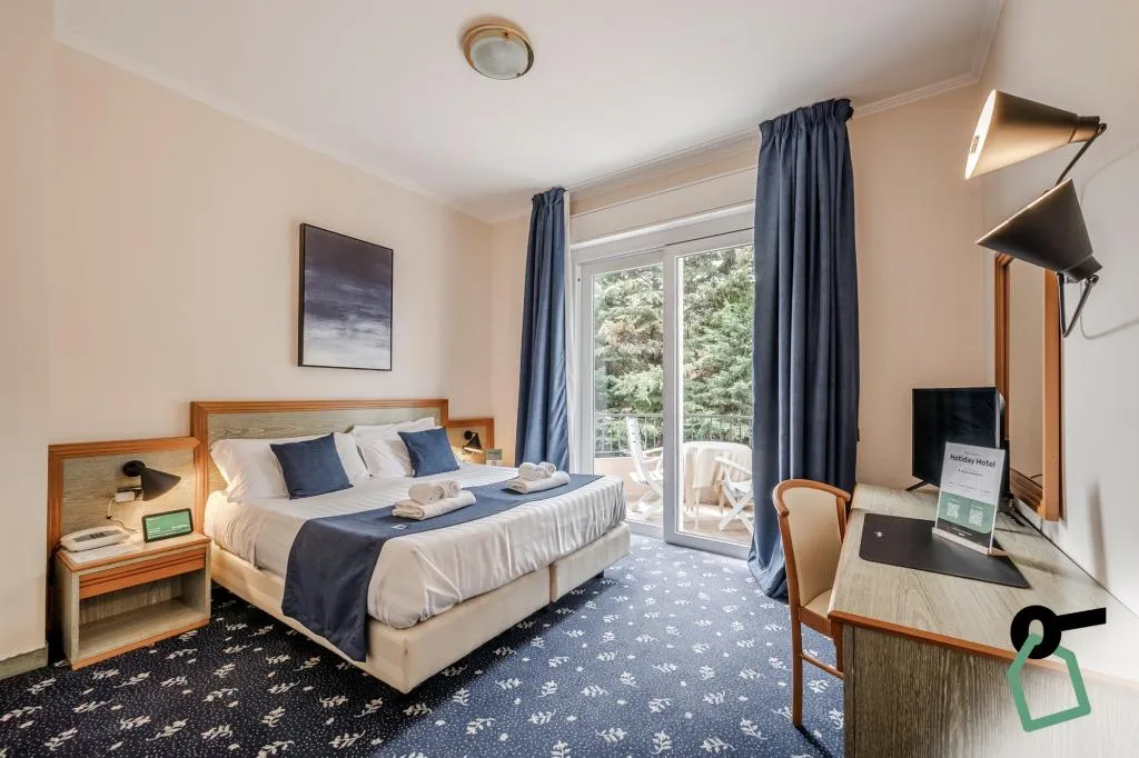 Double or Twin LAKE VIEW Room, Hotiday Room Collection - Stresa, Milan
