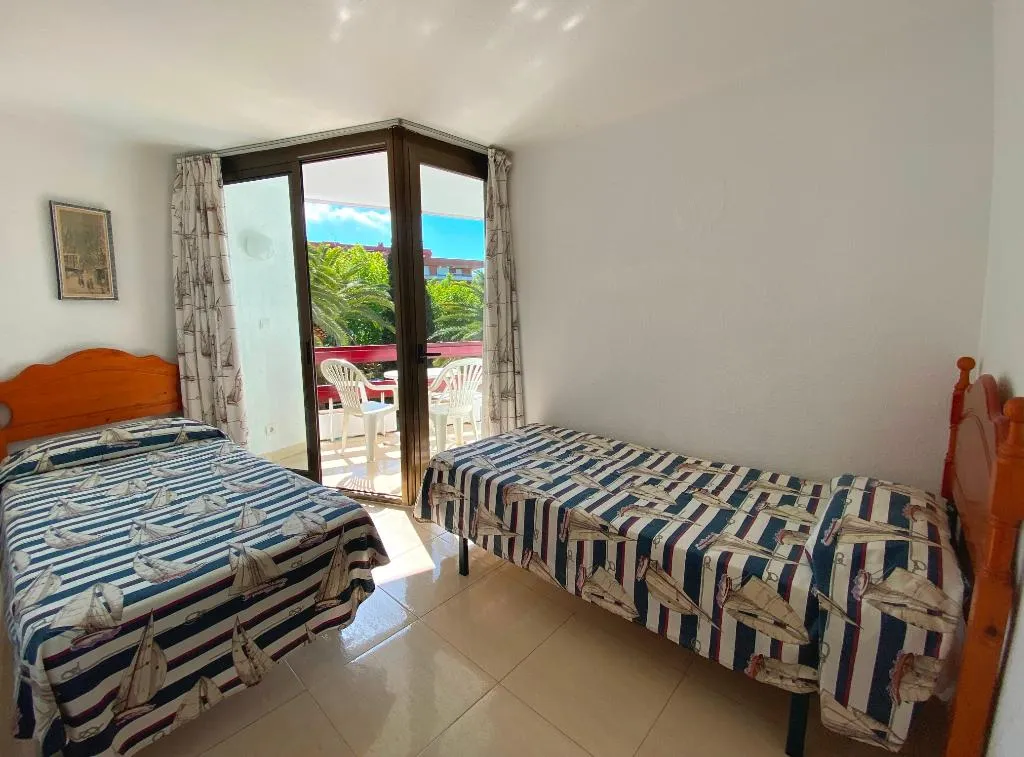 APARTMENT CAPACITY 6 Room, Corcega, Costa Dorada