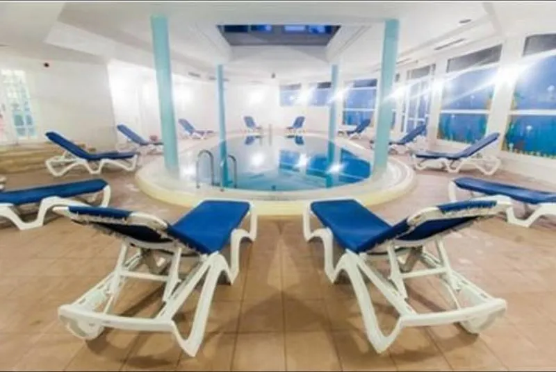 Pool, Le Zenith, Tunisia