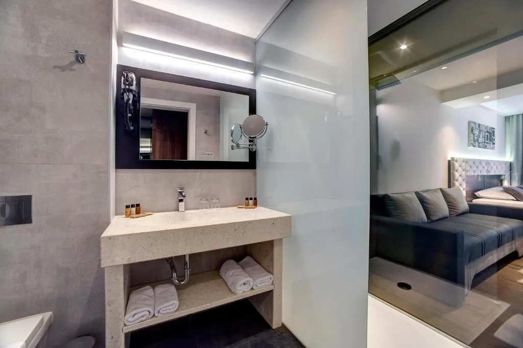 Double or Twin GARDEN VIEW Room, Hotel Scala, Split