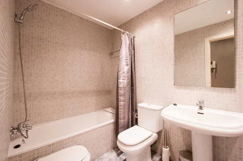 Room, Paseo De Gracia Apartments, Barcelona