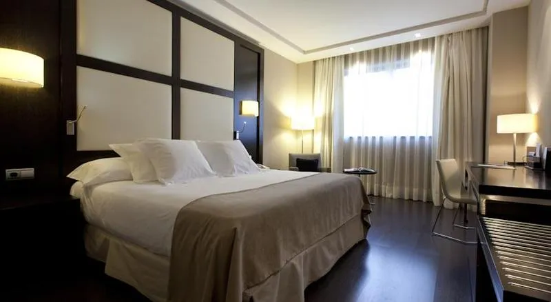 Room, Santos Maydrit Airport, Madrid