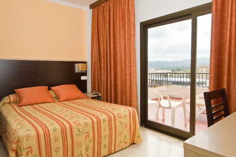 Room, Orosol, Ibiza