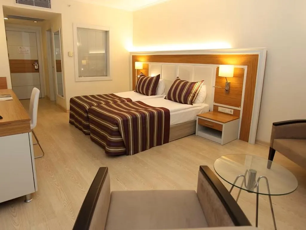 Double or Twin PARTIAL SEA VIEW Room, AQI Pegasos Royal, Antalya