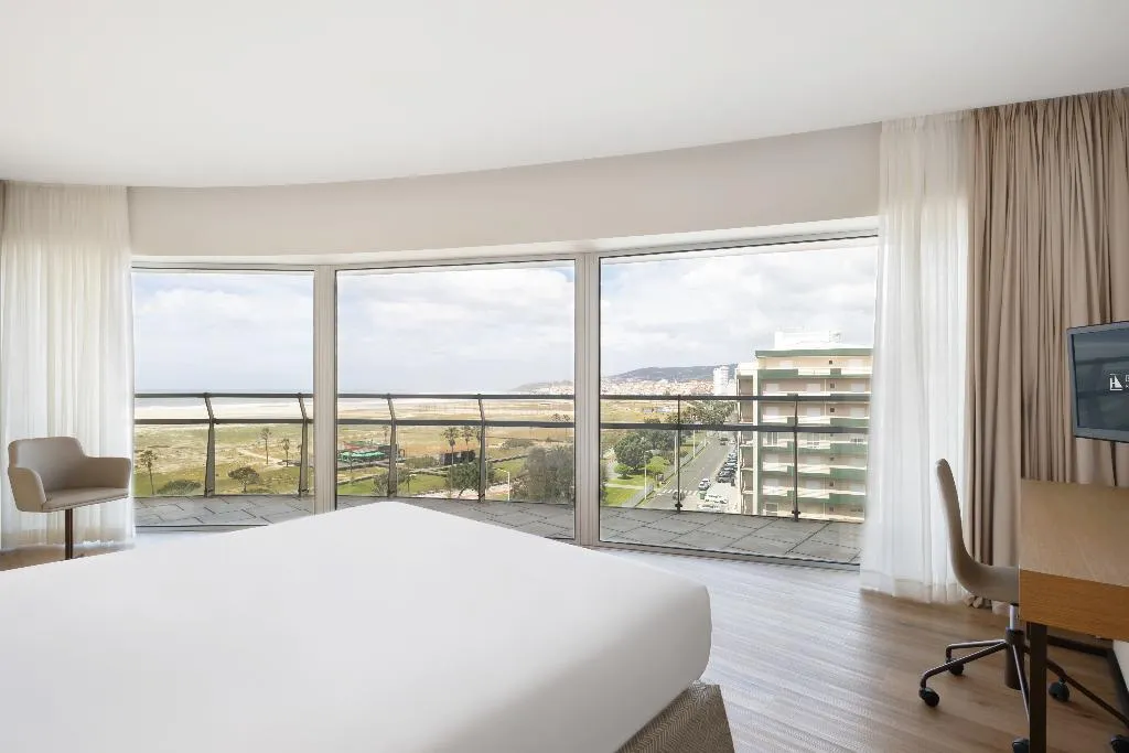 SUITE SEA VIEW Room, Eurostars Oasis Plaza, Porto