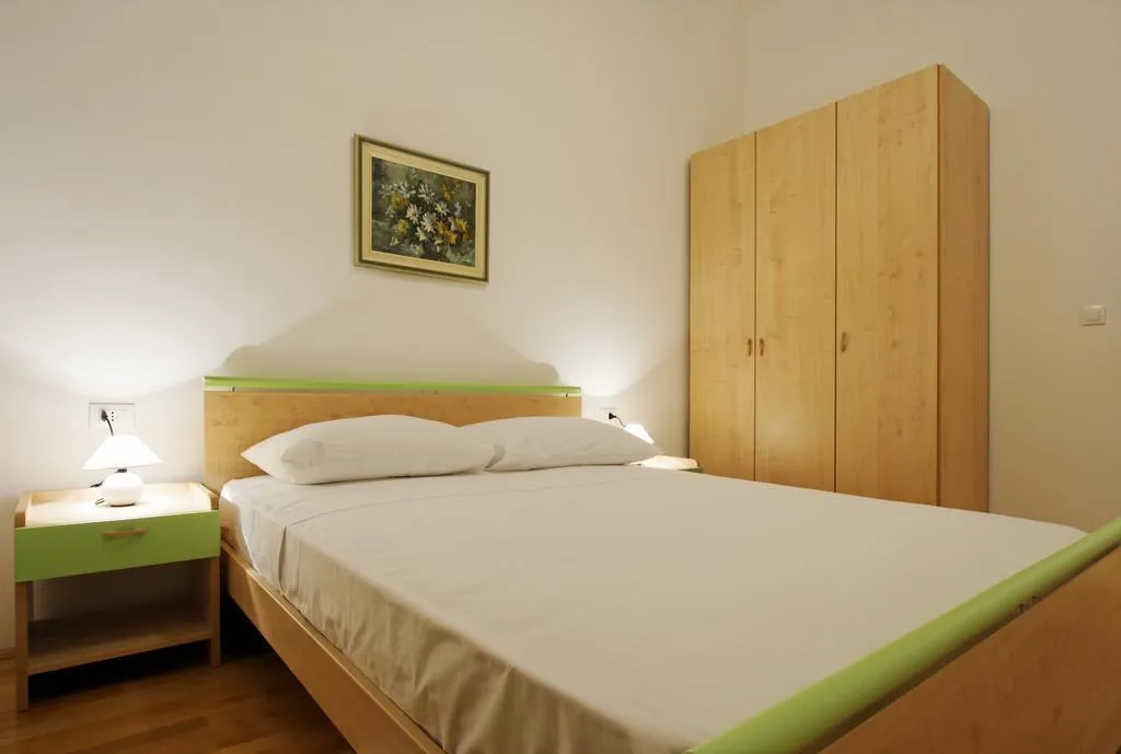 APARTMENT TWO BEDROOMS Room, Pharia Aparthotel, Split