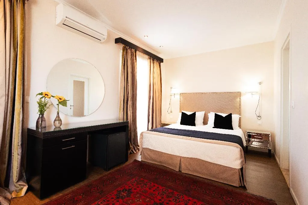 DOUBLE NON SMOKING Room, Best Western Plus Embassy Hotel, Athens
