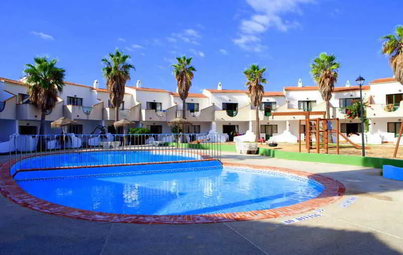 Pool, Apartamentos Lentiscos by MIJ, Menorca