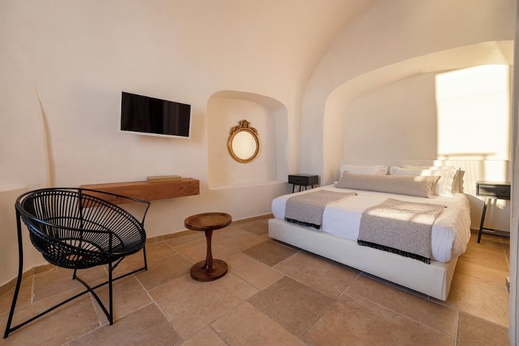 La Maltese Estate, Santorini