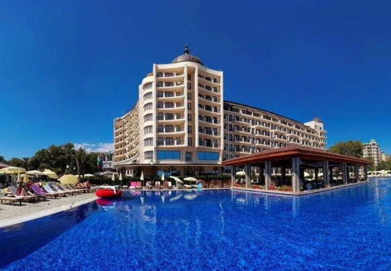 Pool, Admiral, Varna