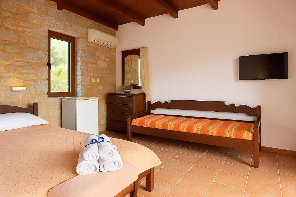 Room, Lalloudes Hotel Mani, Kalamata