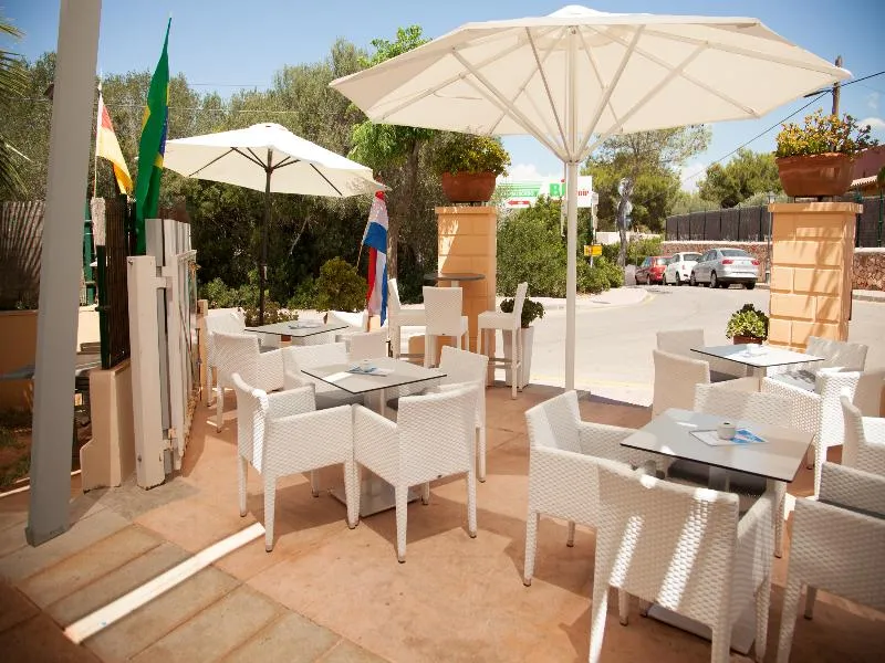 Bar, Playa Ferrera, Majorca