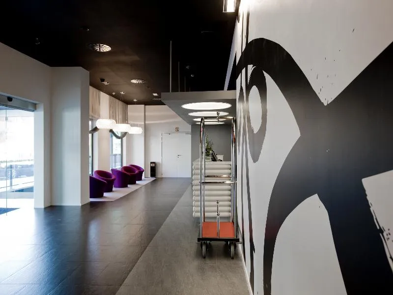 Lobby, Zentral Castellana Norte, Madrid